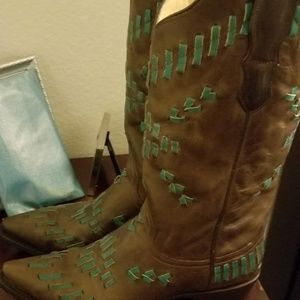 Cowgirl boots 8 1/2